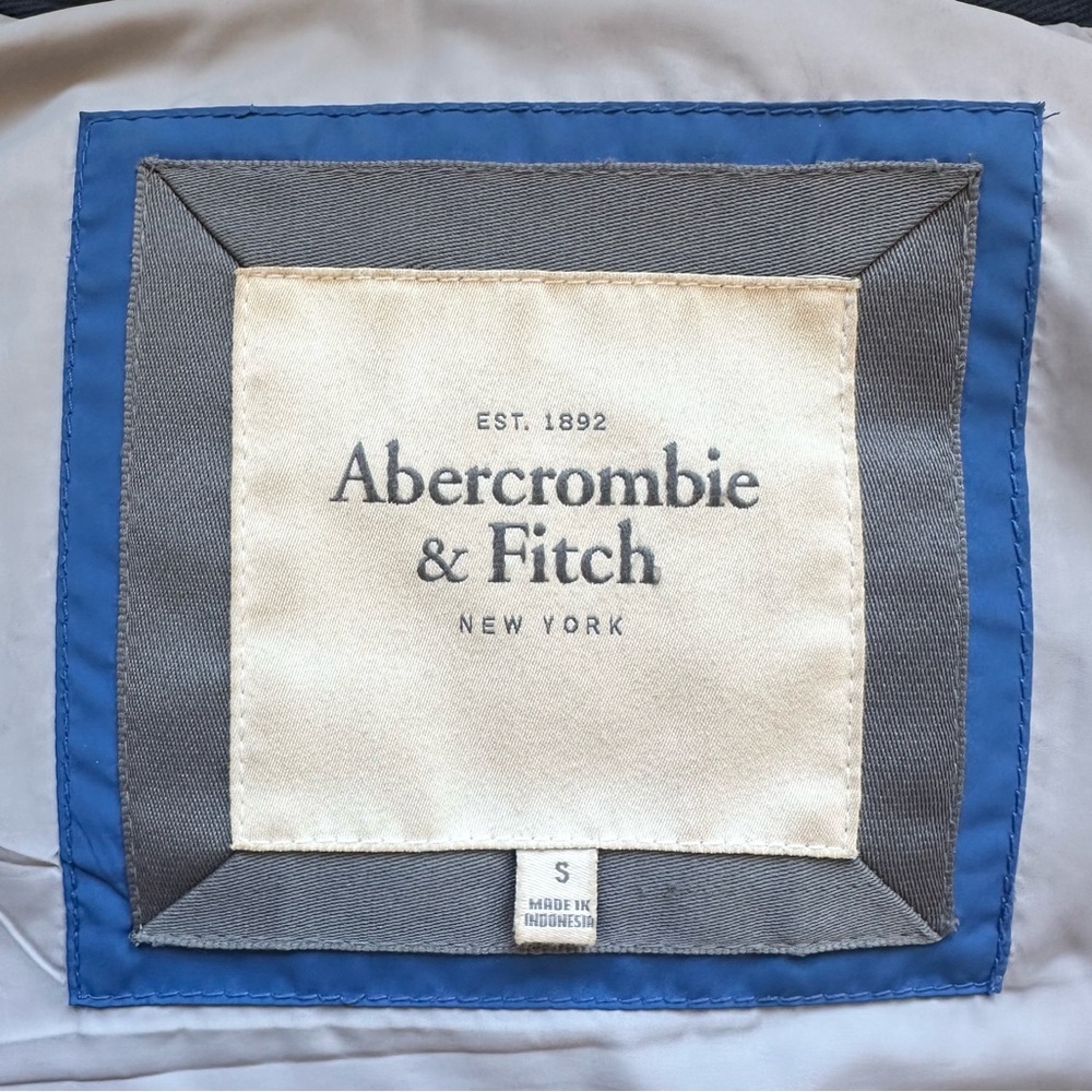 🔃Abercrombie & Fitch Women’s Blue Puffer Jacket - Picture 8 of 10